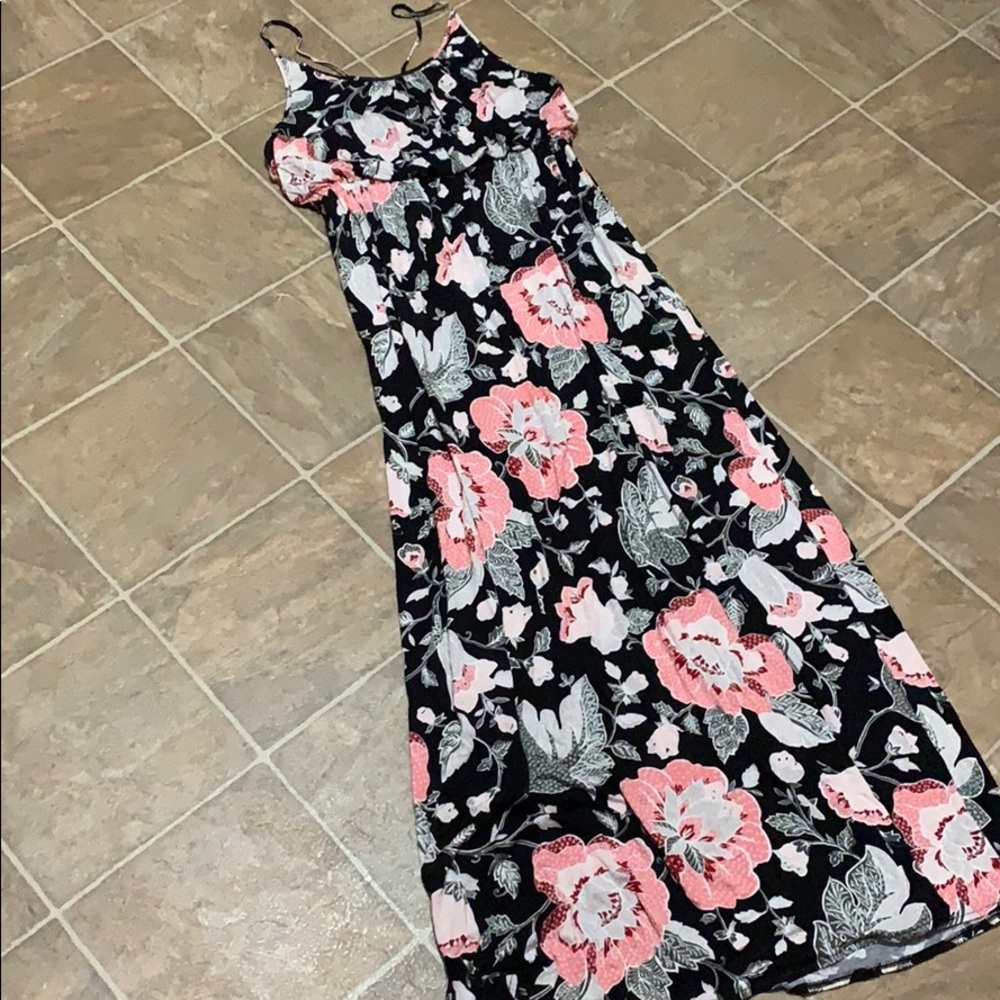 Loft floral maxi dress size medium